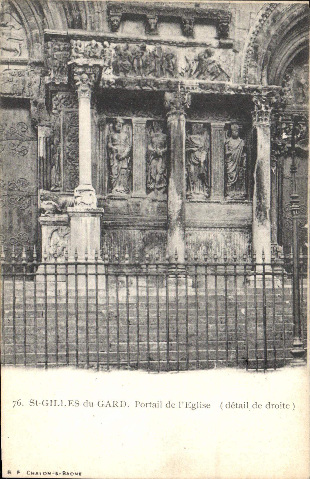 St-Gilles-du-Gard — Portail de l'Église (détail de droite) — B F Chalon-saône, n°76