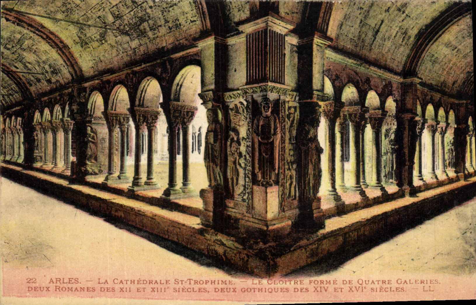 Arles — La Cathédrale St-Trophime — Le Cloître formé de quatre galeries