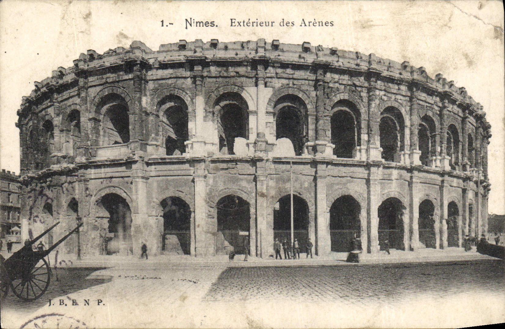 Nîmes. Äußere Ansicht der Arenen — J.B.E.N.P. n°1