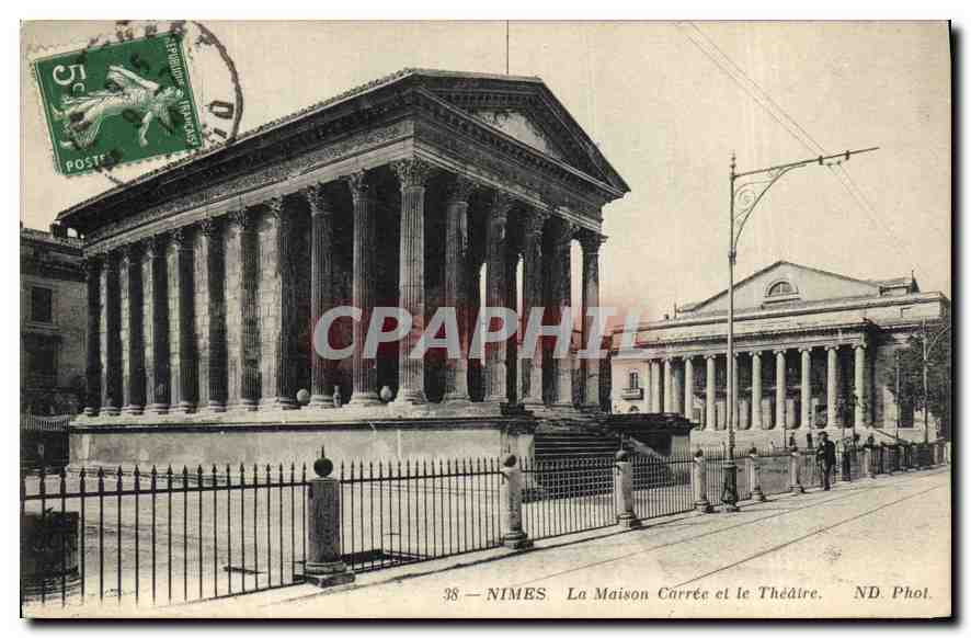 Nîmes — La Maison Carrée et le Théâtre — ND. Phot.