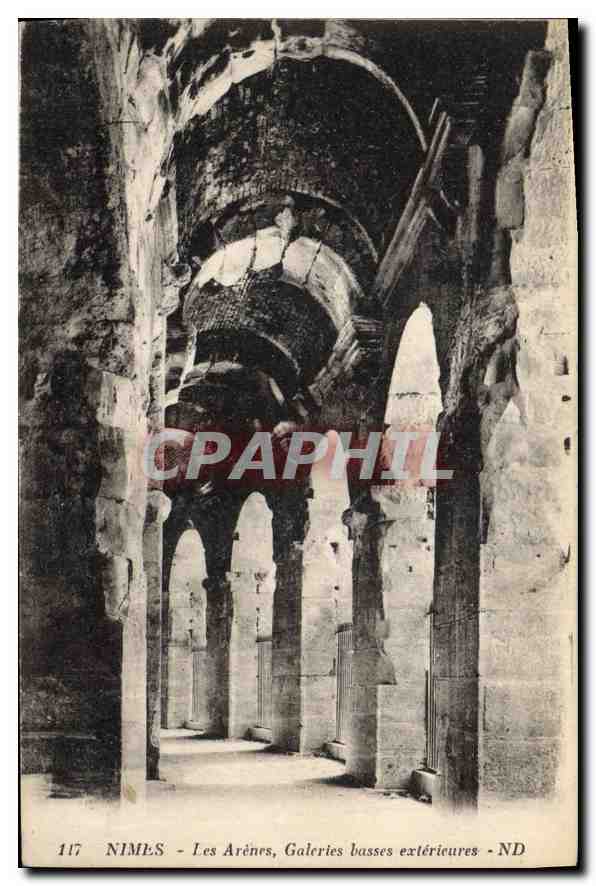 CPA Nimes Les Arenes Galeries basses exterieures 
