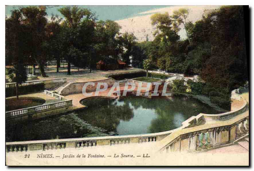 CPA Nimes Jardin de la Fontaine la Source 
