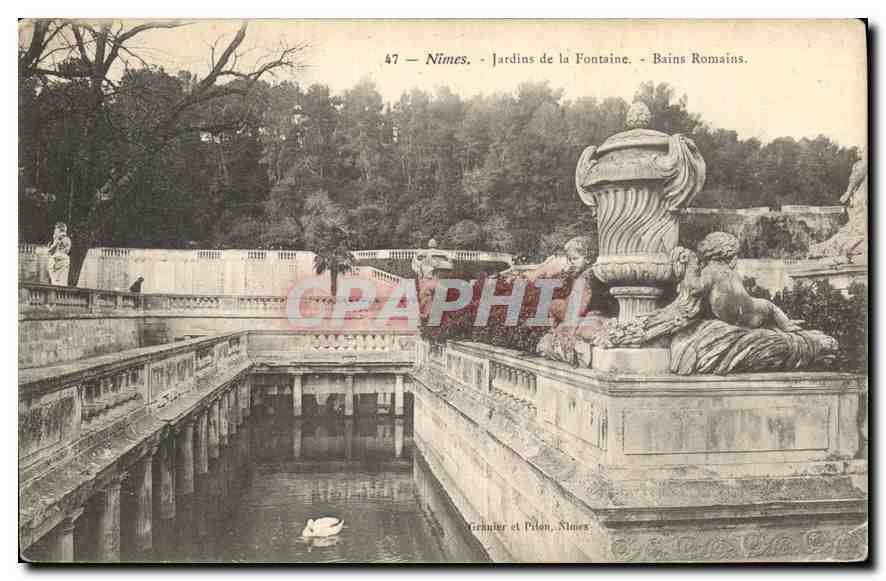 CPA Nimes Jardin de la Fontaine Bains Romains 