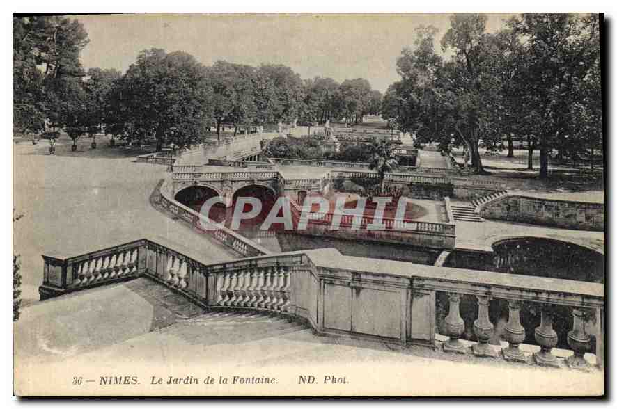 CPA Nimes le Jardin de la Fontaine 