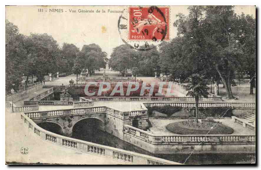 CPA Nimes vue generale de la Fontaine 