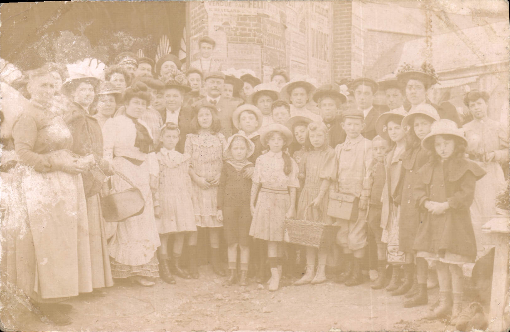 CARTE PHOTO Femmes Enfants