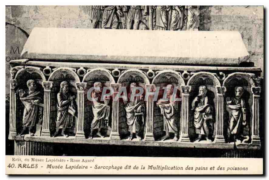 Arles - Musée Lapidaire - Sarcophage dit de la Multiplication des pains et des poissons — Rose Agard, n°40