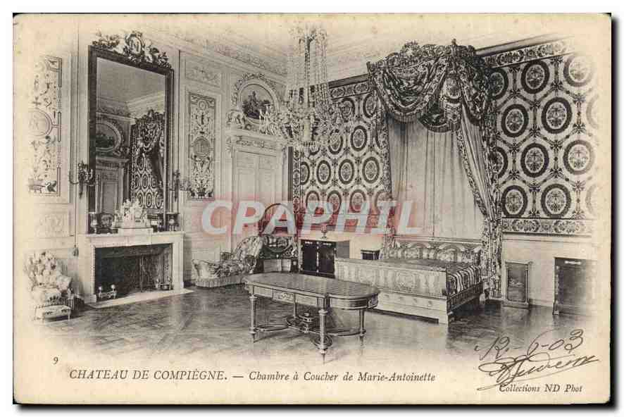 CPA Chateau de Compiegne Chambre a coucher de Marie Antoinette 