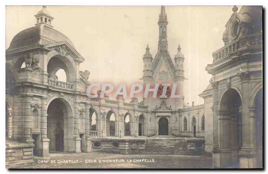 CPA Chateau de Chantilly coeur d'honneur la Chapelle 