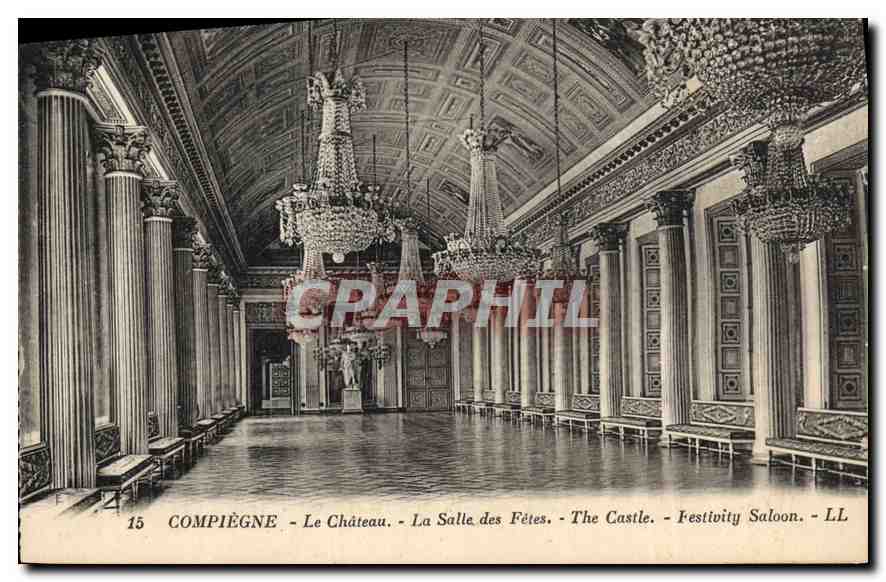 CPA Compiegne Le Chateau La Salle des Fetes 