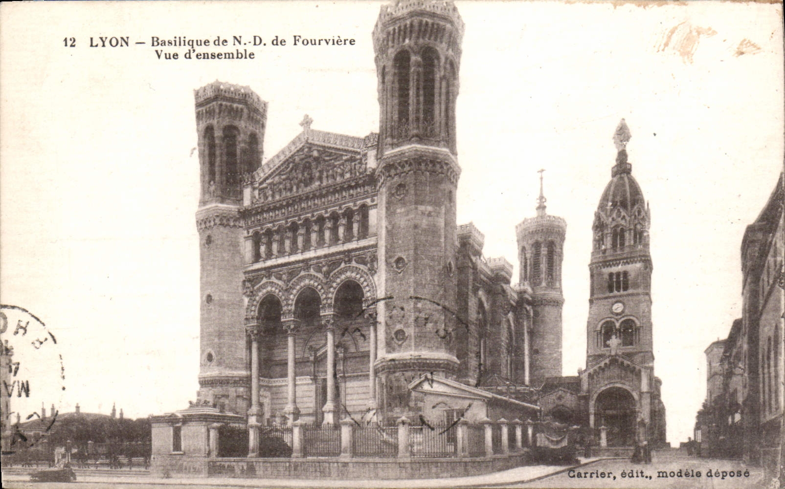 LYON — Basilika Notre-Dame de Fourvière — Gesamtaufnahme — Carrier, Verlag, Modell angemeldet