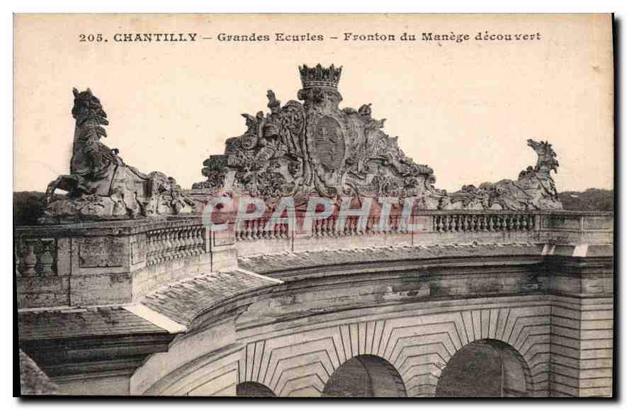 CPA Chantilly Grandes Ecuries Fronton du Manege decouvert 