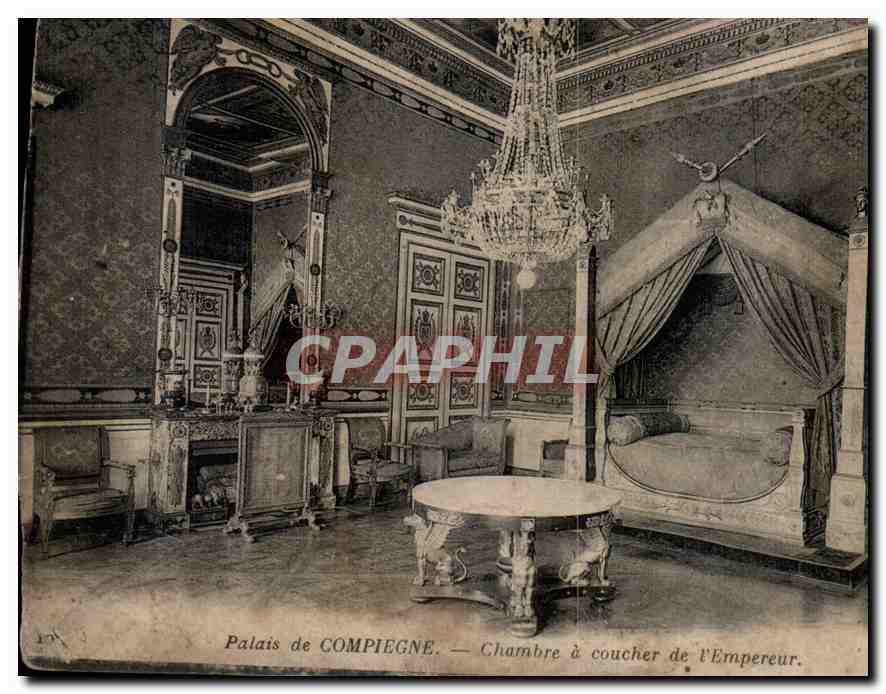 CPA Palais de Compiegne Chambre a coucher de l'Empereur 