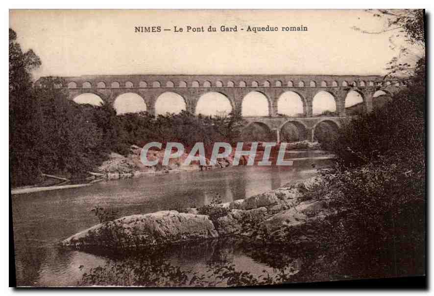 CPA Nimes Le Pont du Gard Aqueduc romain 