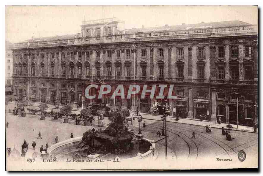 CPA Lyon Le Palais des Arts 