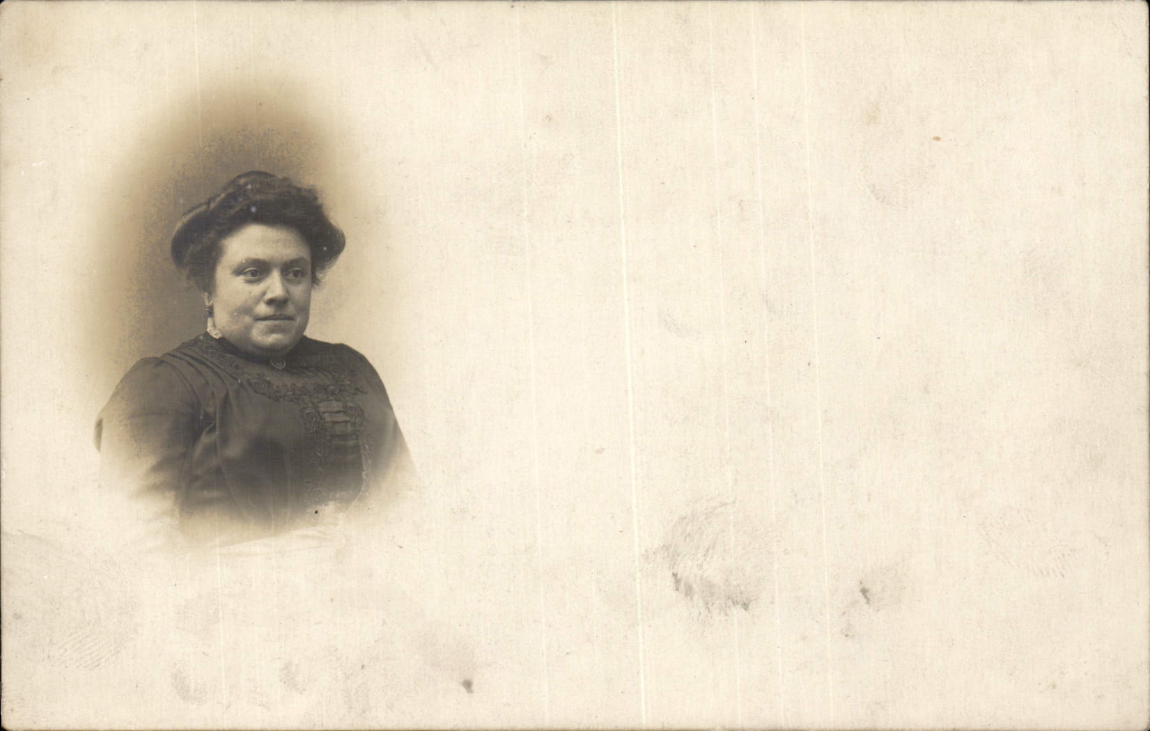 CARTE PHOTO Femme