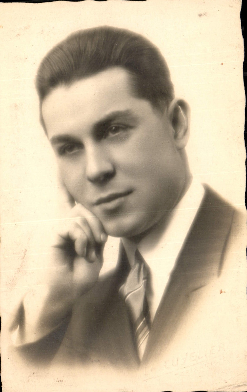 Porträt eines jungen Mannes — Studio La Cuvelier — n° 1470