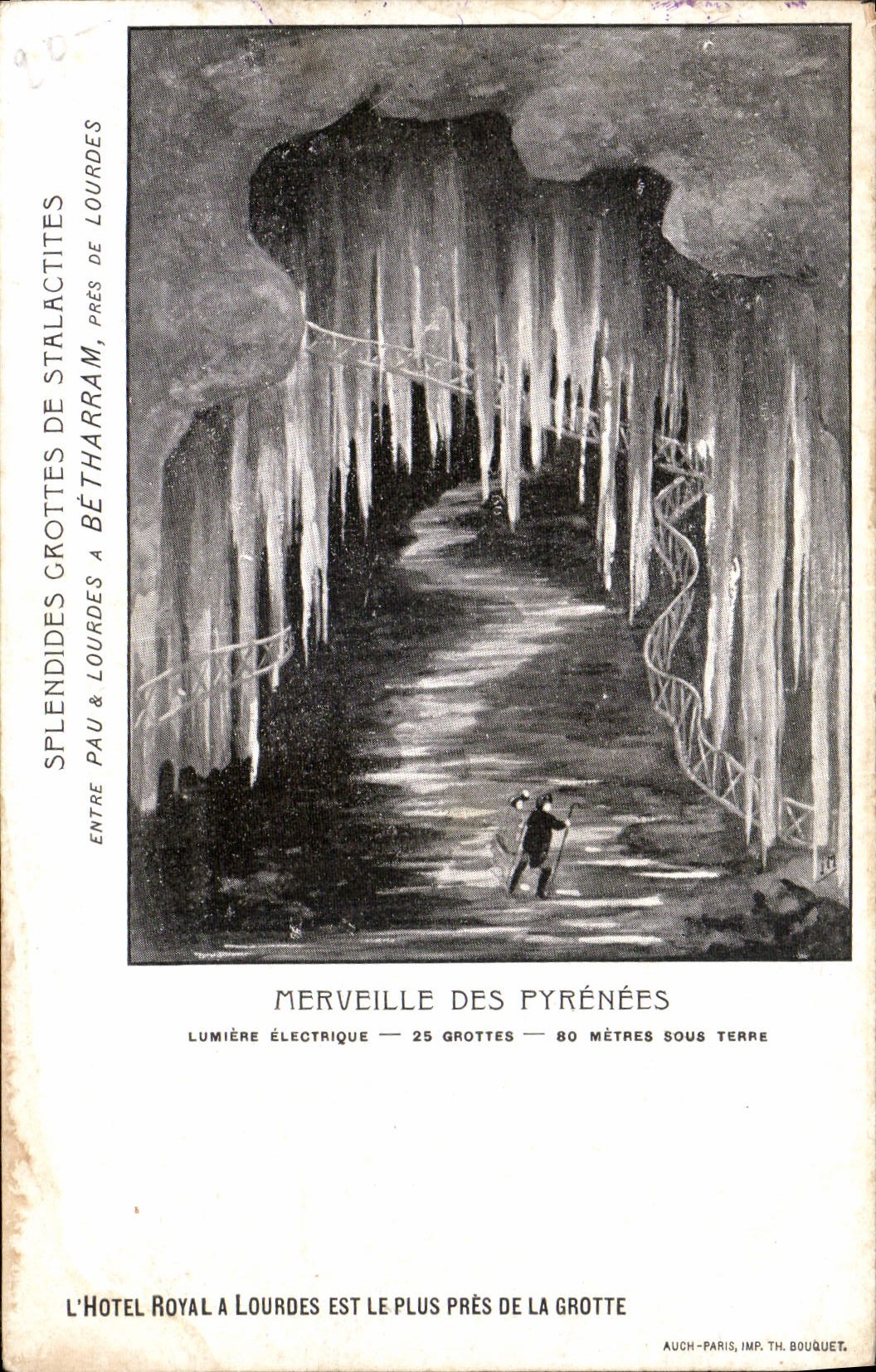 CPA Merveille des Pyrenees L'Hotel Royal a Lourdes est le plus pres de la Grotte 