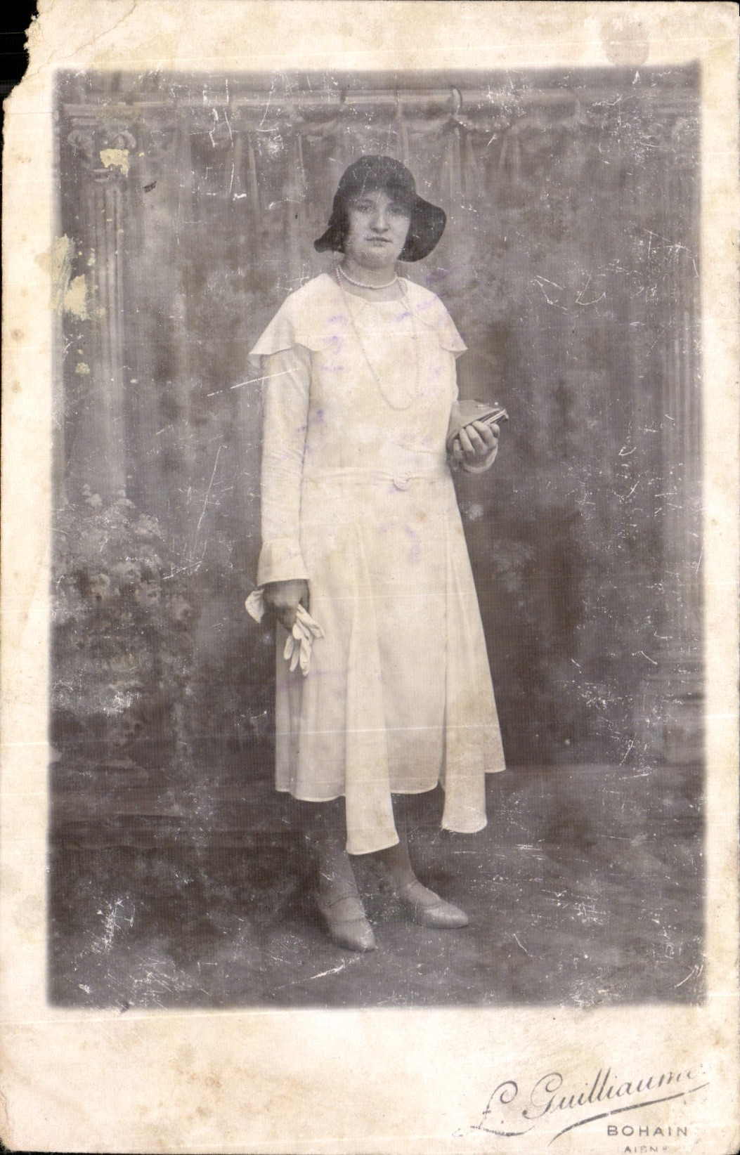 CARTE PHOTO Femme Bohain