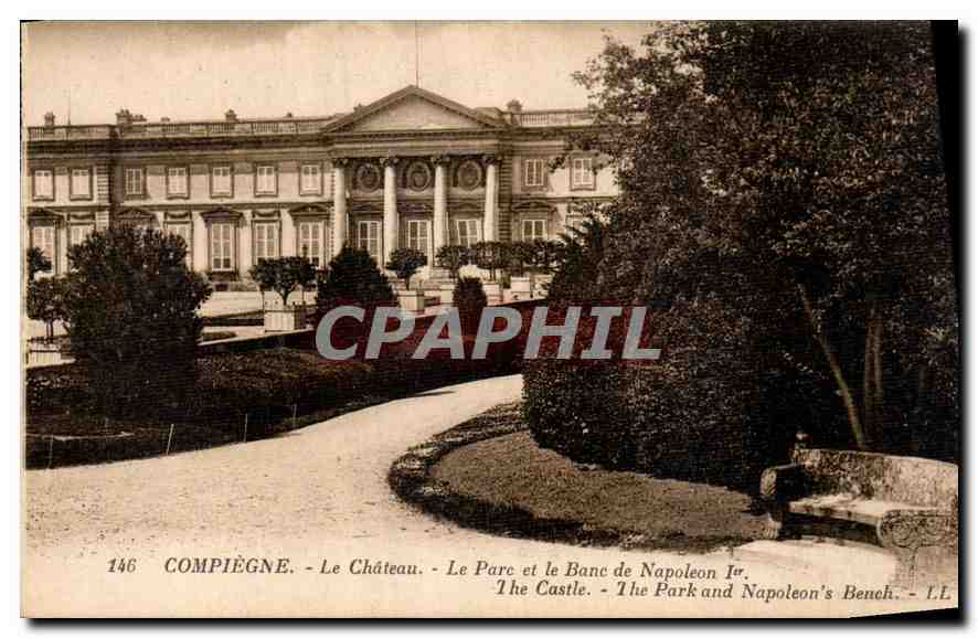 CPA Compiegne Le Chateau Le Parc et le Blanc de Napoleon 