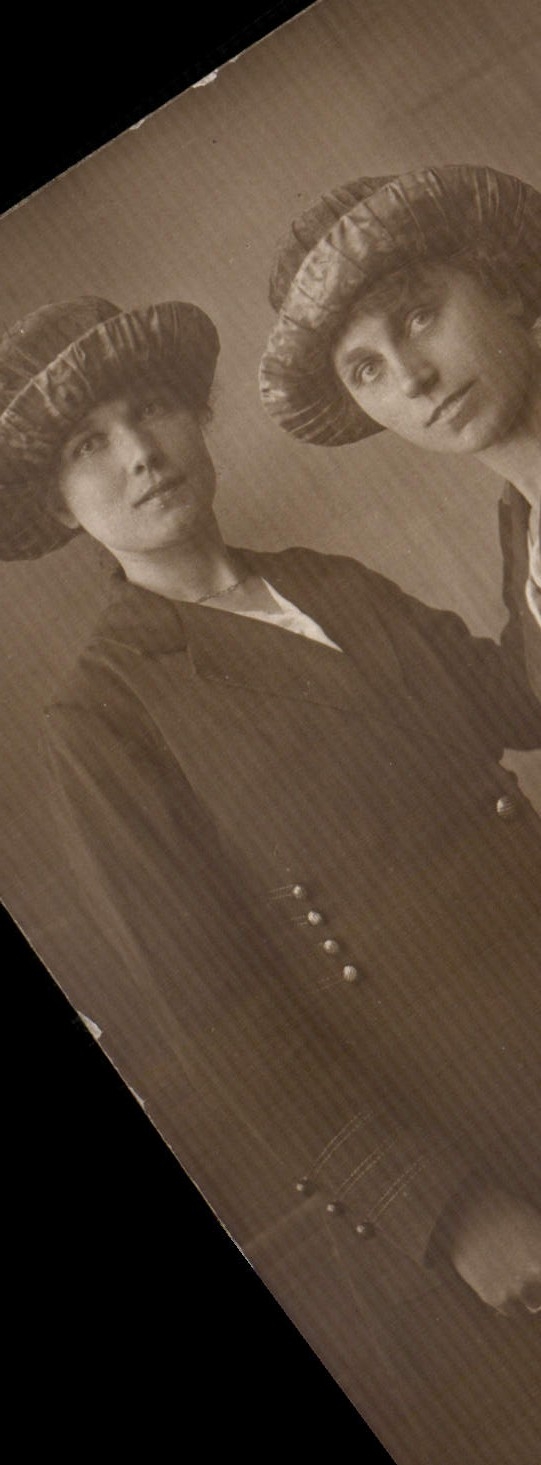 CARTE PHOTO Femmes