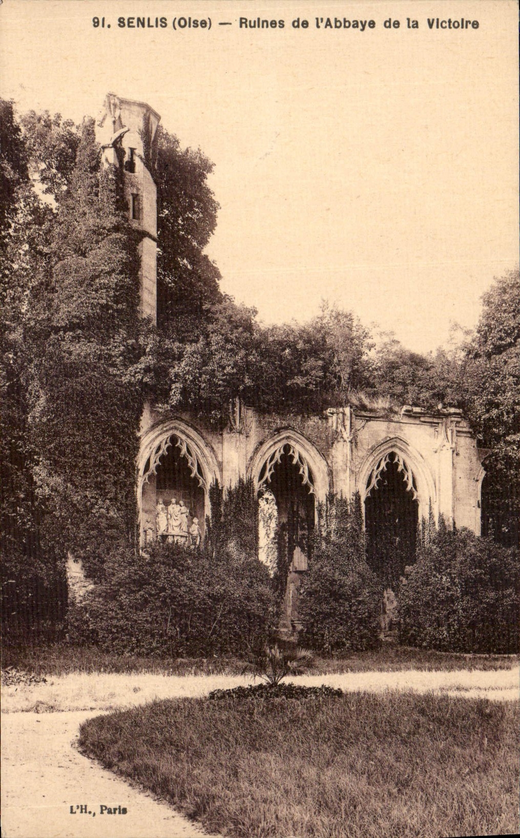 CPA Senlis Oise Ruines de l'Abbaye de la Victoire 