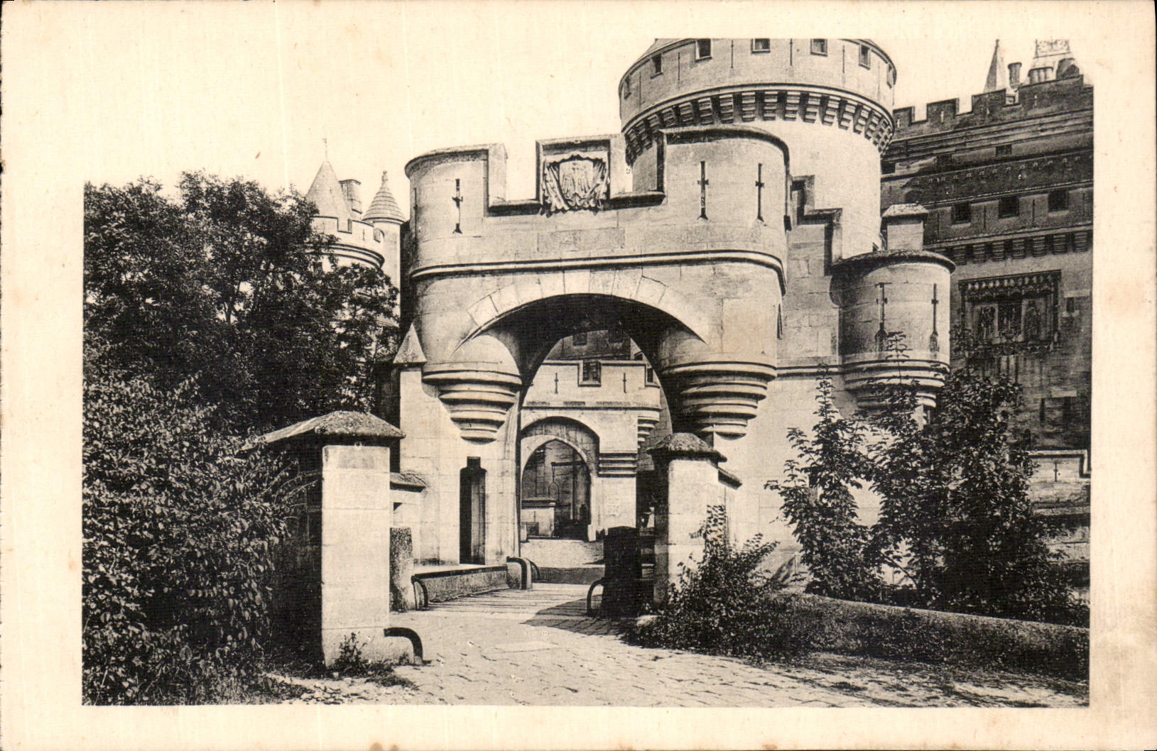 CPA Chateau de Pierrefonds Defenses exterieures 