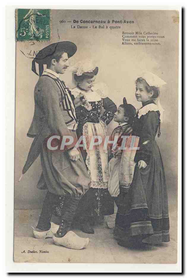 de Concarneau a Pont Aven la danse sabot coiffe bretonne folklore femme broderie headdress costume TOP CPA