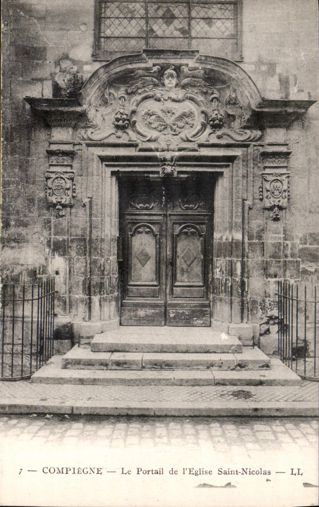Compiègne — Le Portail de l'Église Saint-Nicolas — LL