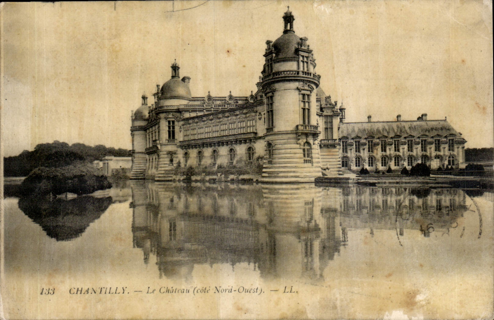 Chantilly — Le Château (côté Nord-Ouest) — LL. n° 133