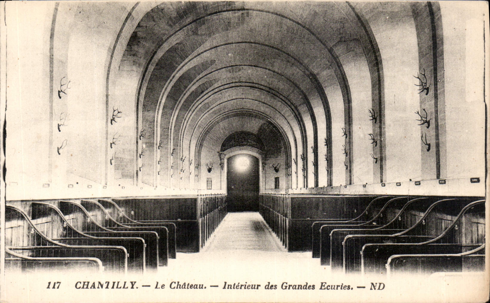 CPA Chantlly le Chateau interieur des Grandes Ecuries 