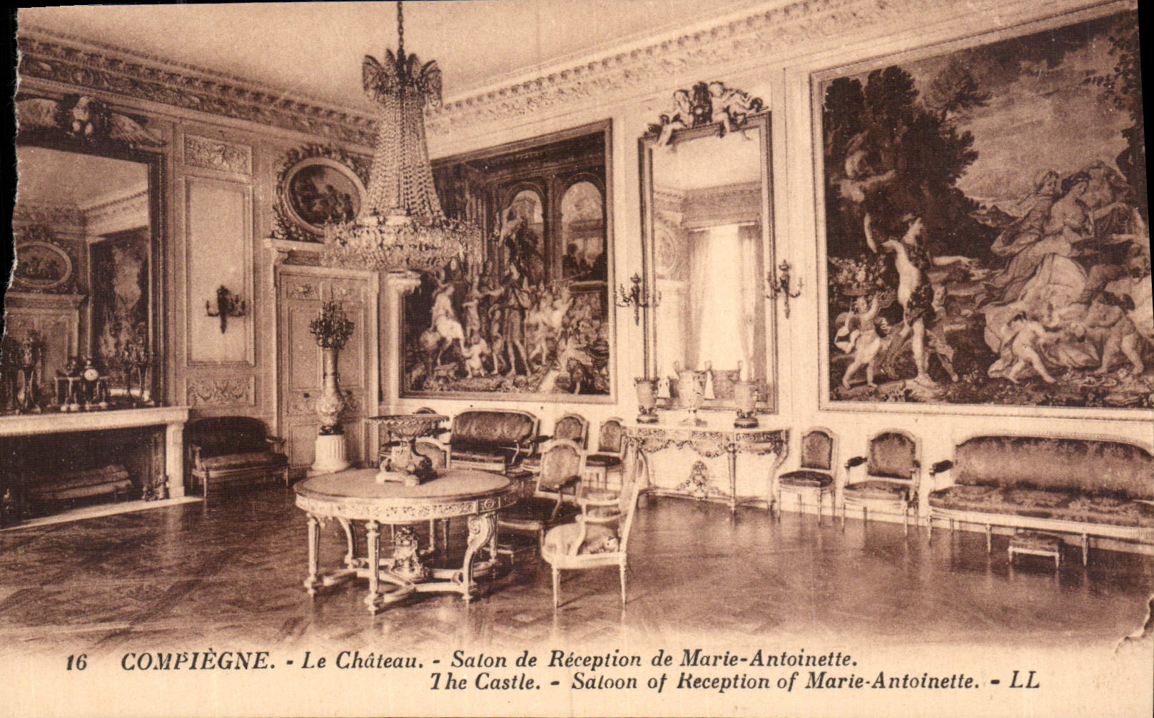 CPA Compiegne le Chateau Salon de Reception de Marie Antoinette 