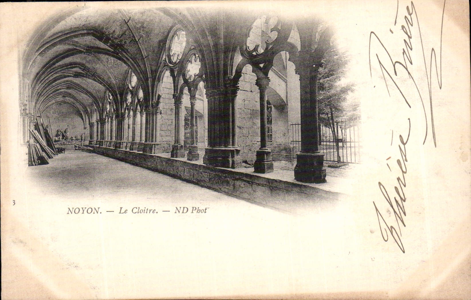Noyon — Le Cloître — ND Phot