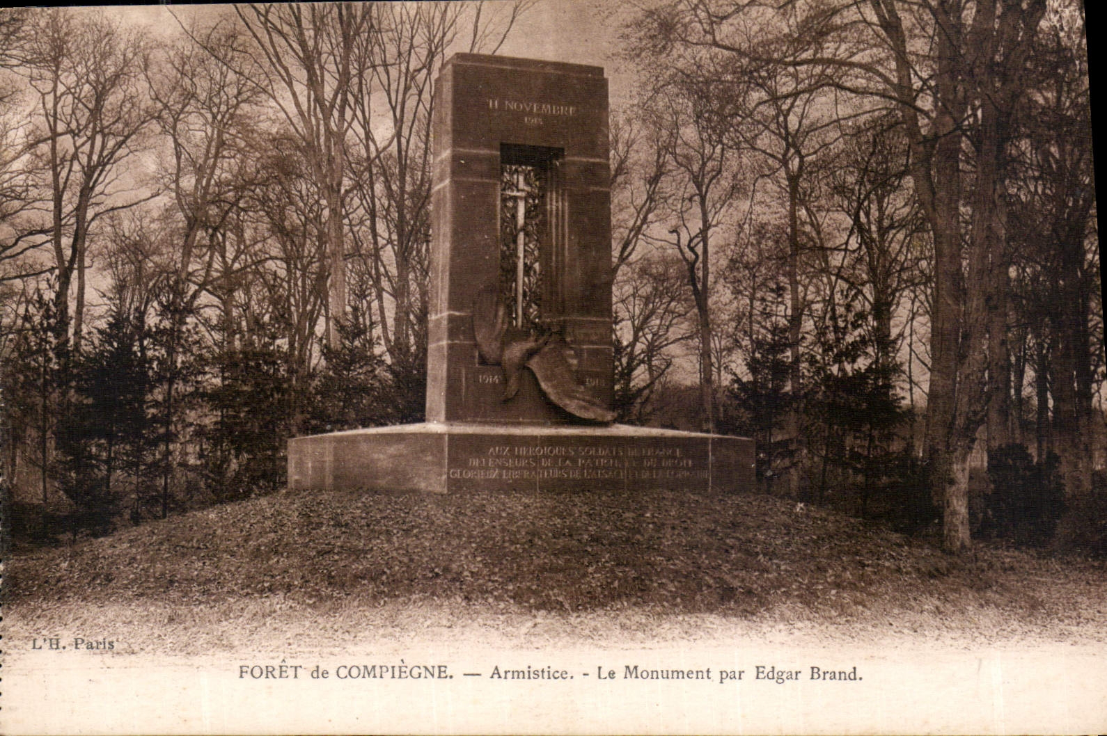 Forêt de Compiègne — Armistice. — Le Monument par Edgar Brand.