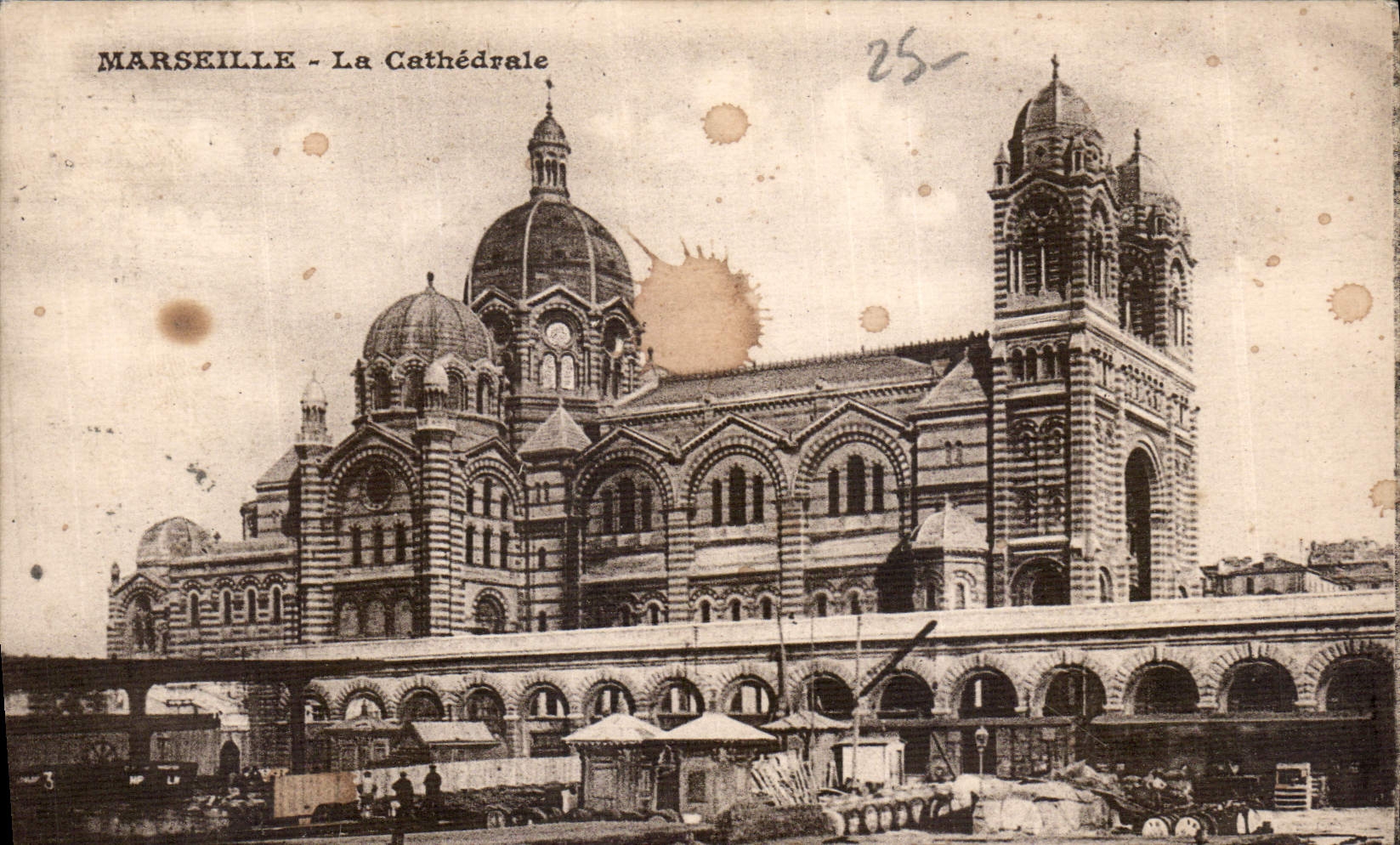 CPA Marseille la Cathedrale 