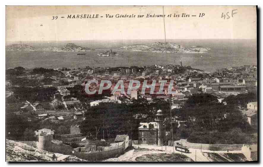 CPA Marseille vue generale sur Endoume et les Iles 