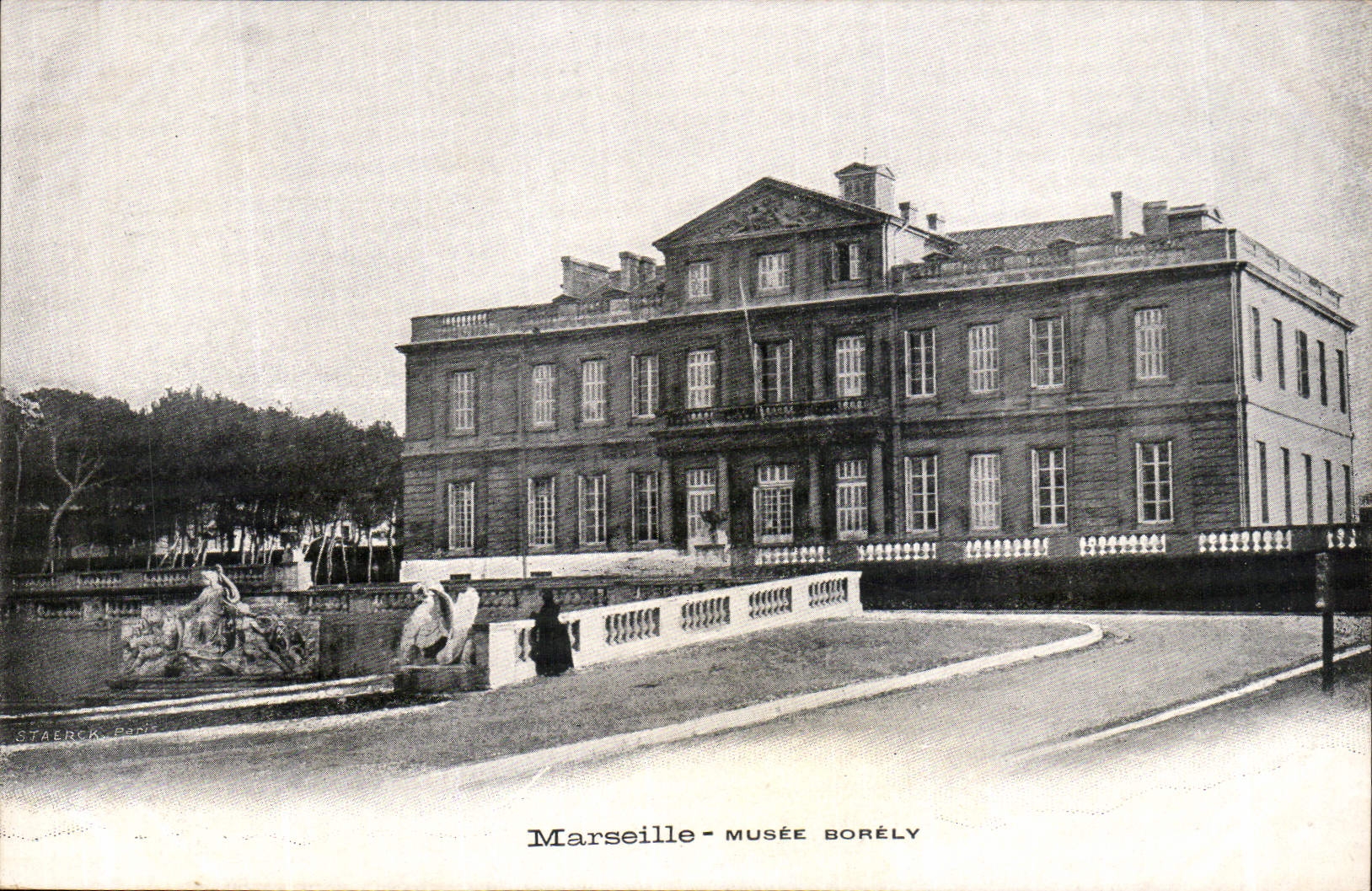 Marseille - Musée Borély — éditeur Staerck Paris, n° de série non visible