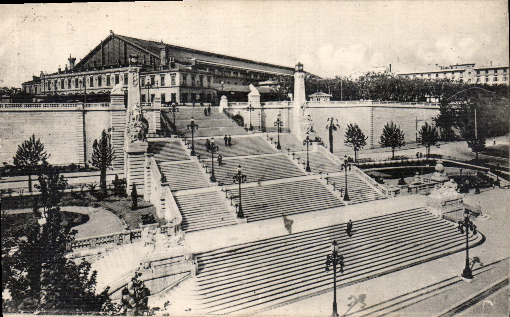 L'Escalier Monumental de la Gare — Marseille — Édition 'La Cigogne' n°13