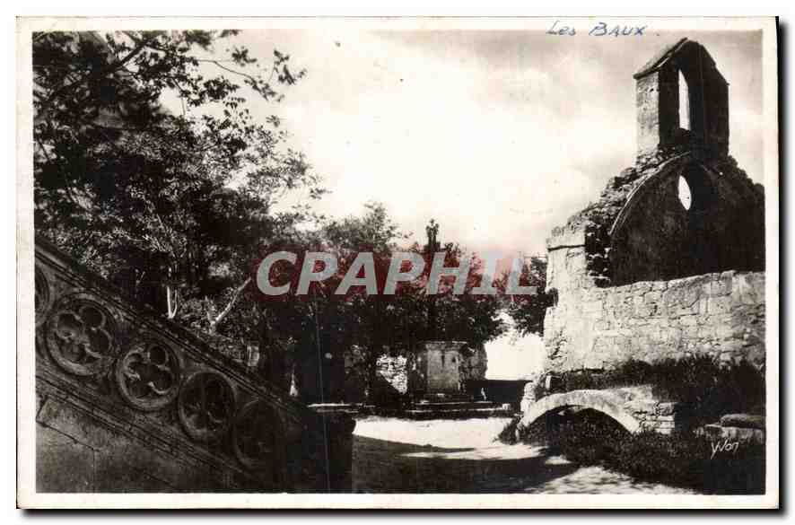 Les Baux — Chapelle et ruines — Woy