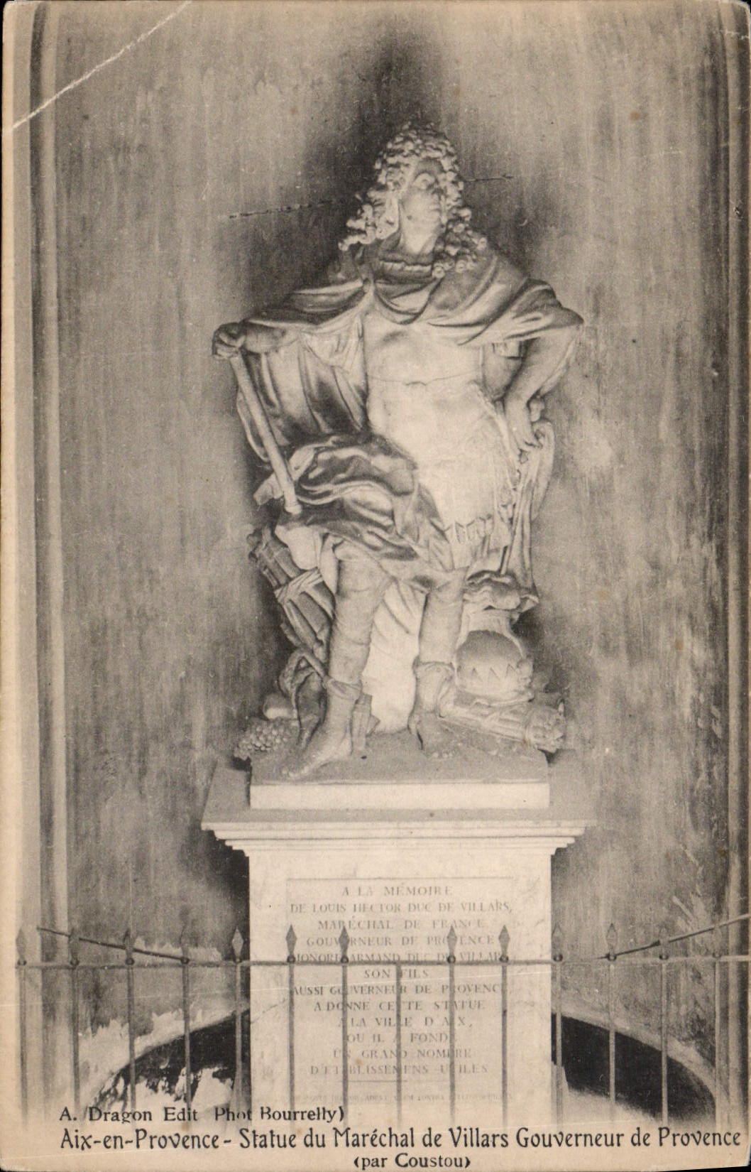 Aix-en-Provence — Statue des Marschalls de Villars — A. Dragon Edit, Fotografie Bourrelly