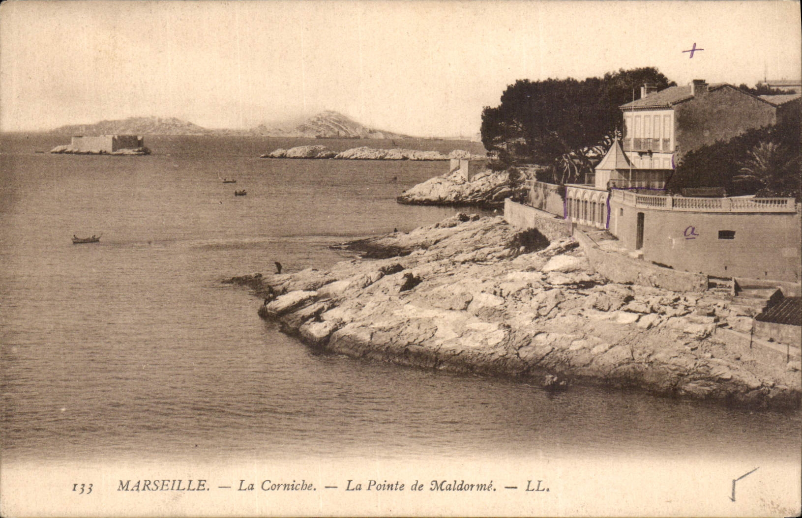 CPA Marseille la corniche la Pointe de Maldorme 