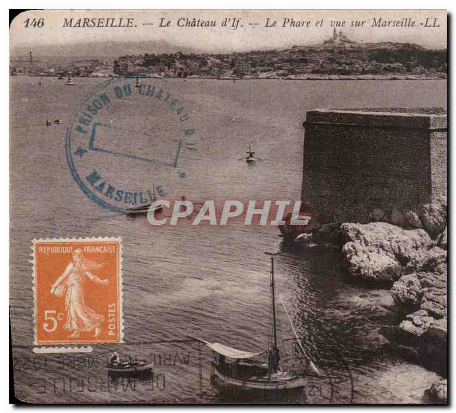 CPA Marseille le Chateau d'If le Phare et vue sur Marseille 