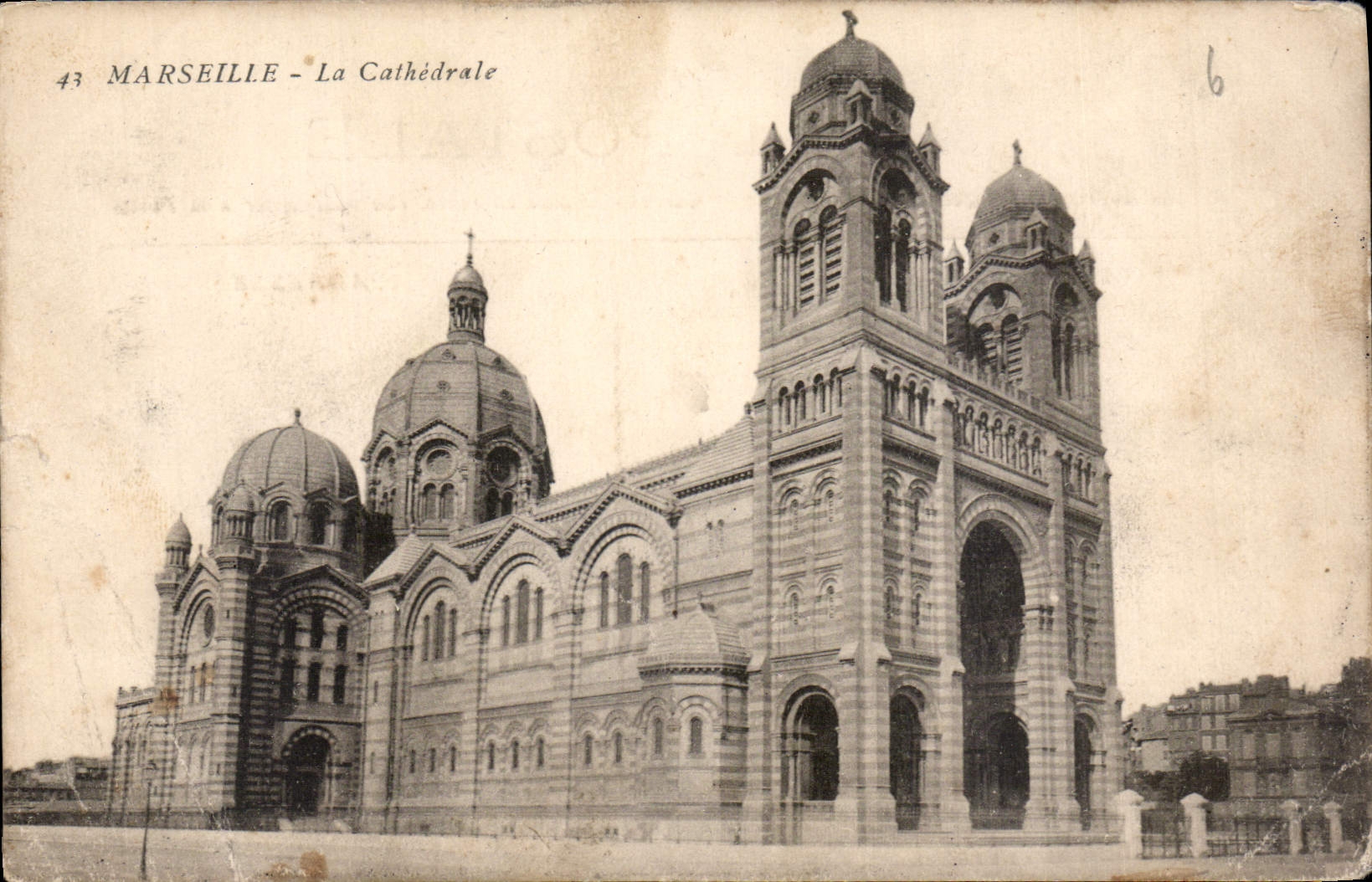 CPA Marseille la Cathedrale 