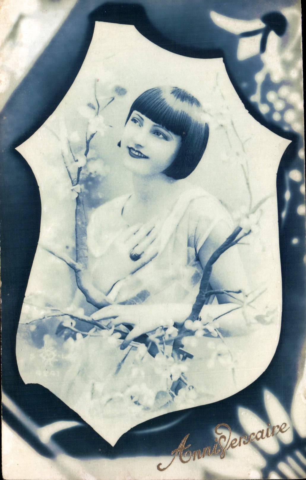 Femme au châtain — style Art Déco — Anniversaire, éditeur Annijercaire - Anverso
