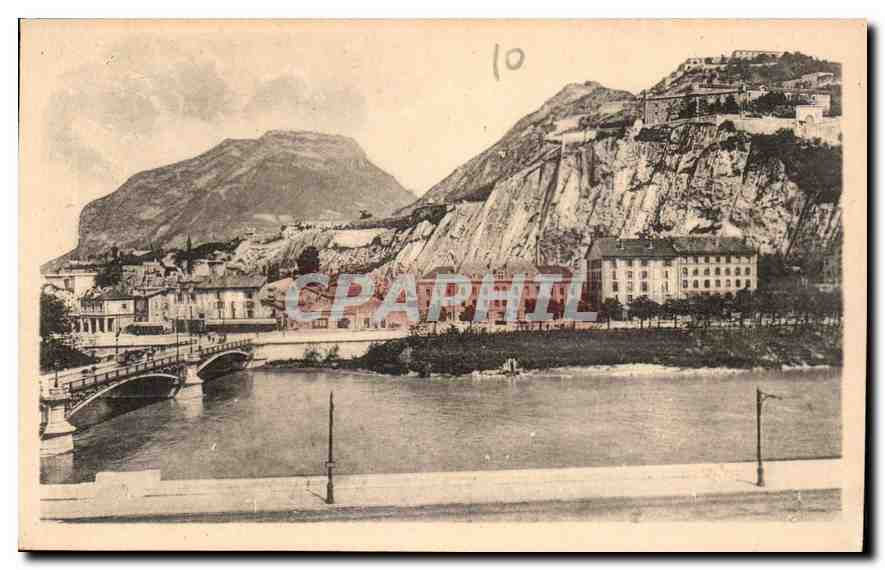 CPA Grenoble vue sur l'Isere le Casque de Neron et les Forts 