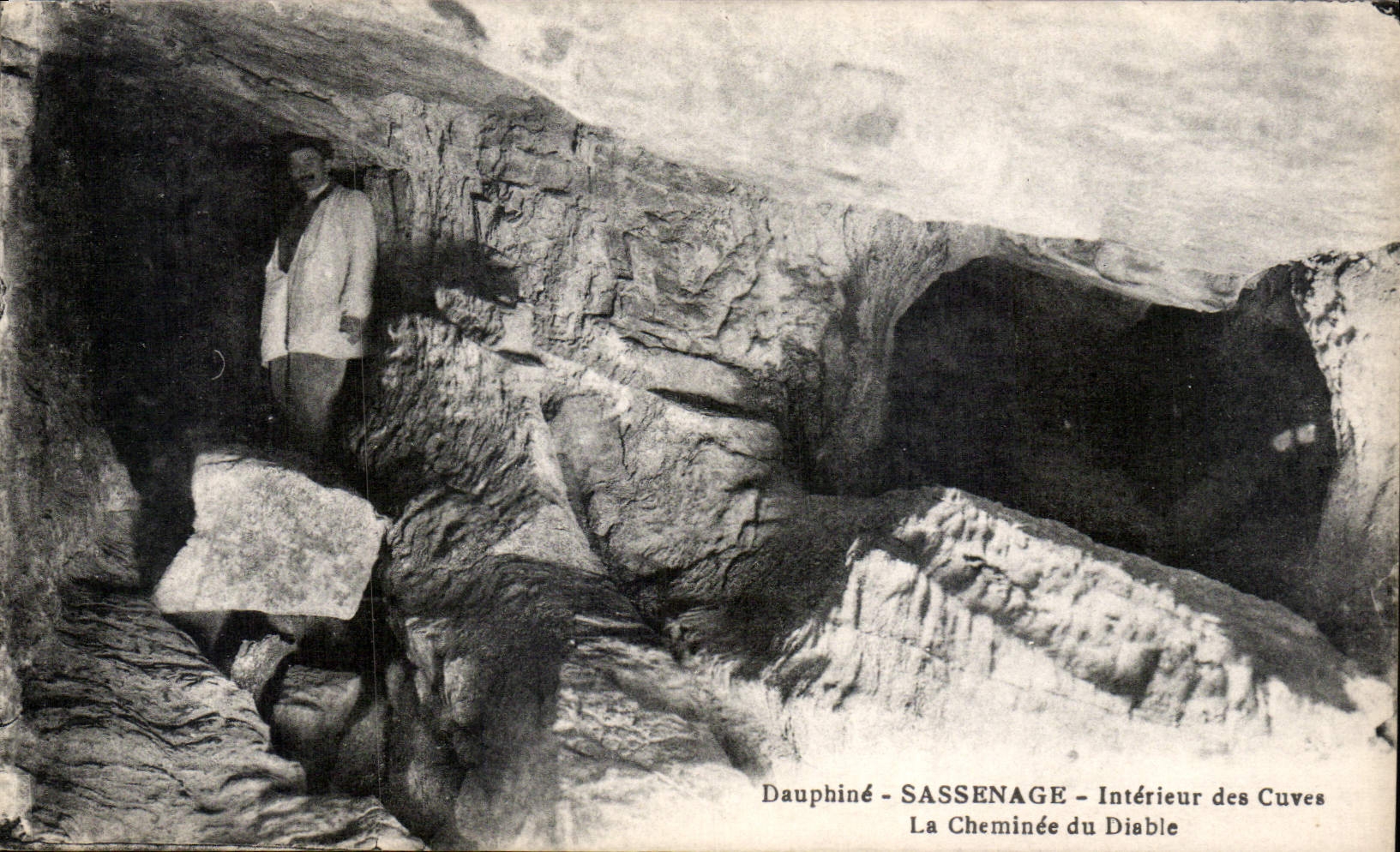 Dauphiné - Sassenage - Innenansicht der Tanks - Der Teufelsschlot