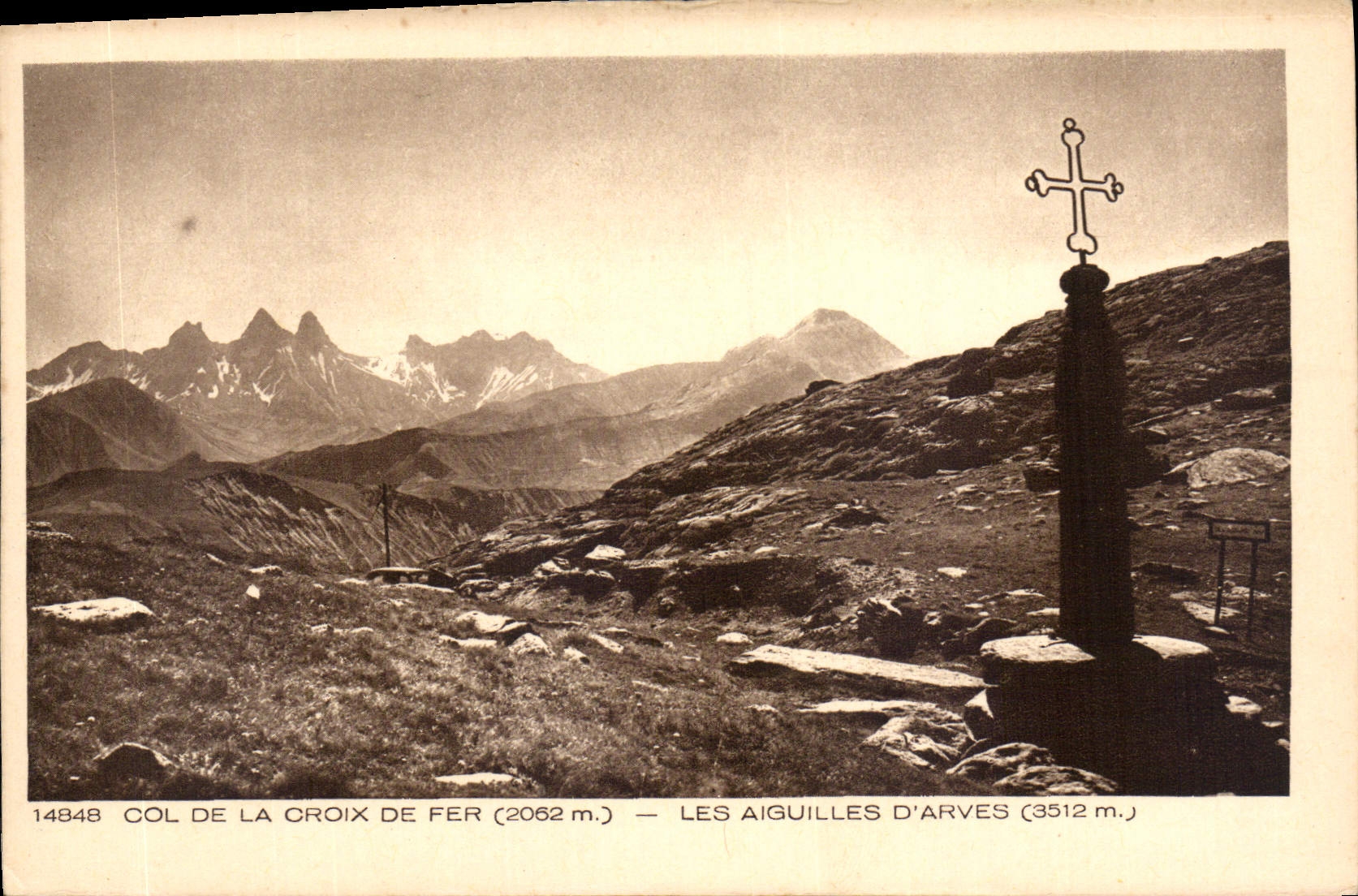 Col de la Croix de Fer (2062 m.) — Les Aiguilles d'Arves (3512 m.) — Les Beaux Sites de France