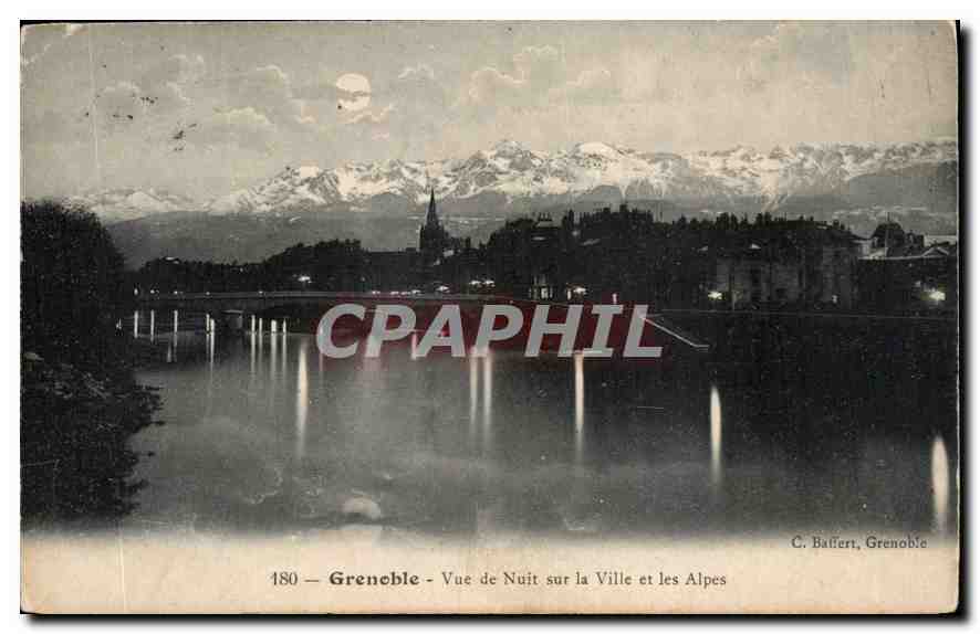 Grenoble — Vue de Nuit sur la Ville et les Alpes — C. Baffiert, Grenoble