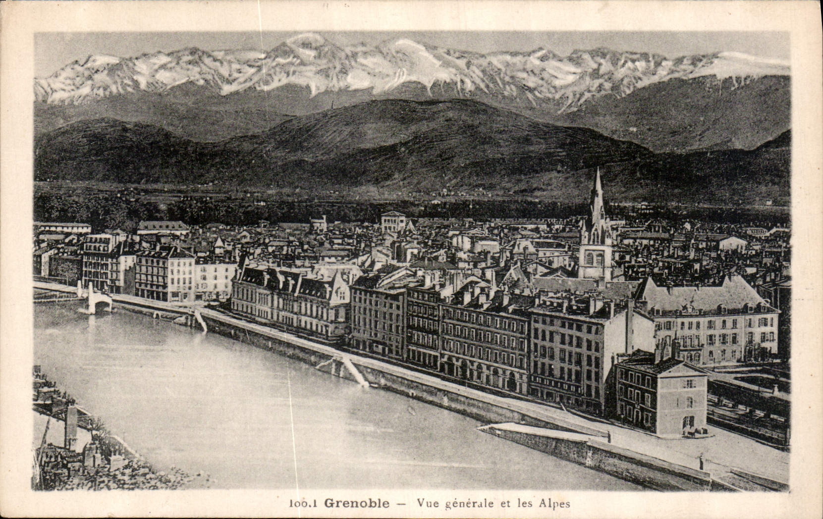 Grenoble — Vue générale et les Alpes — 100.1