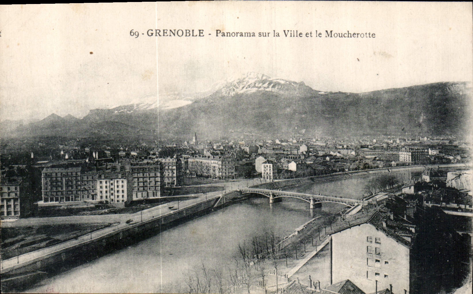 Grenoble - Panorama sur la Ville et le Moucherotte — P. Gaude, édit. Grenoble
